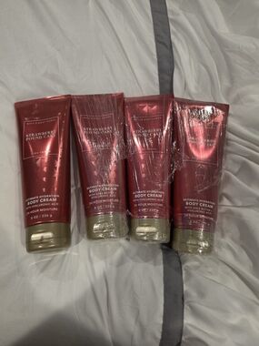 Bath & Body Works Strawberry Pound Cake Body Cream - Shiny Red & Gold Tubes (4)